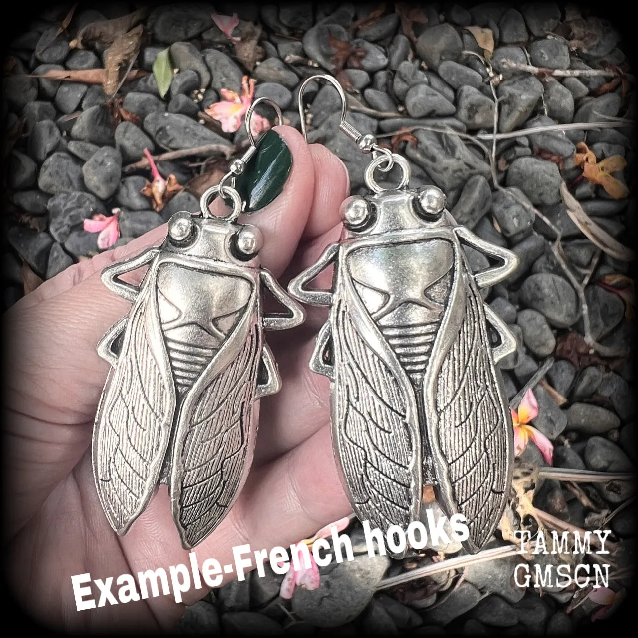Antique silver cicada earrings-Ear hangers