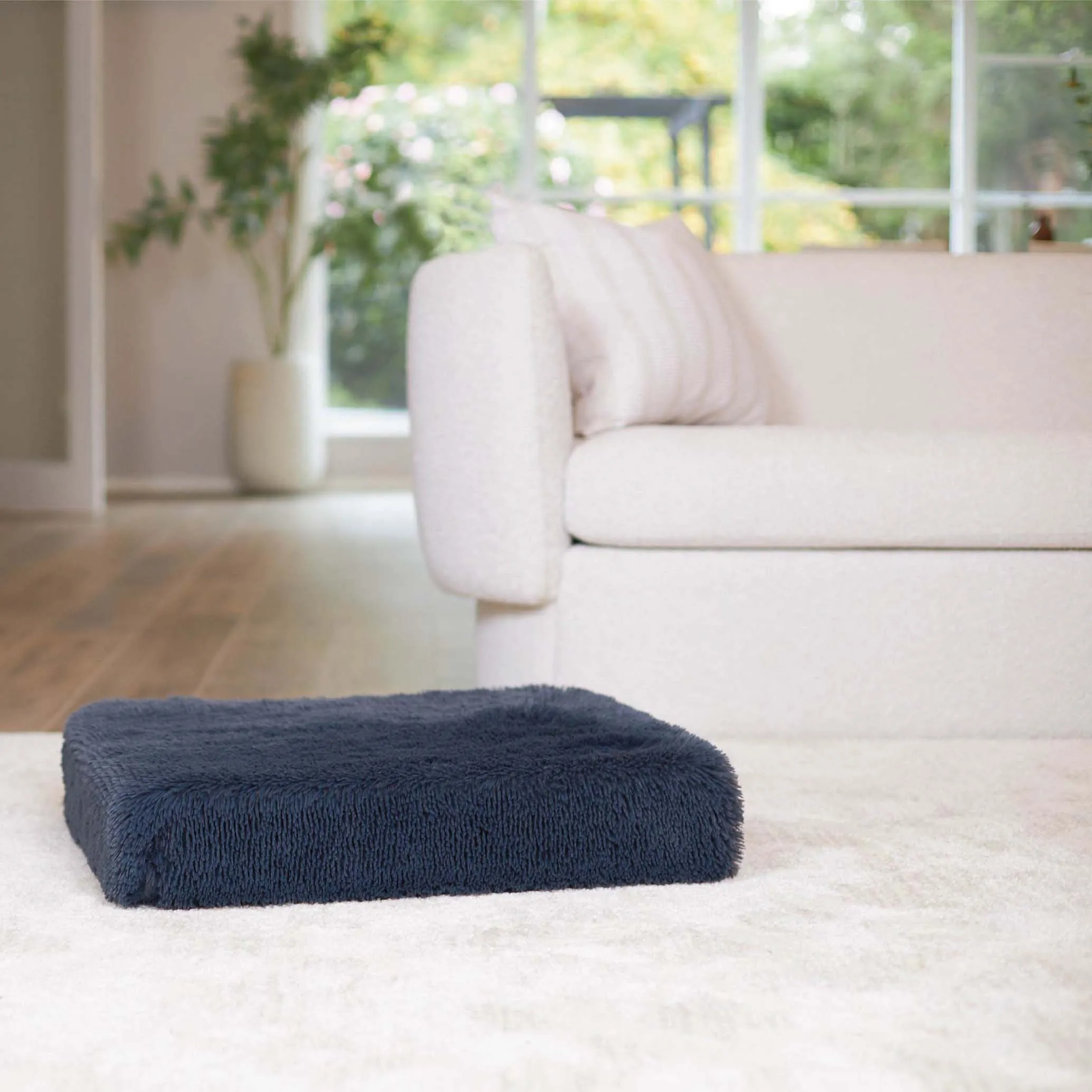 Kazoo Slumber Medium Plush Grey Dog Bed***