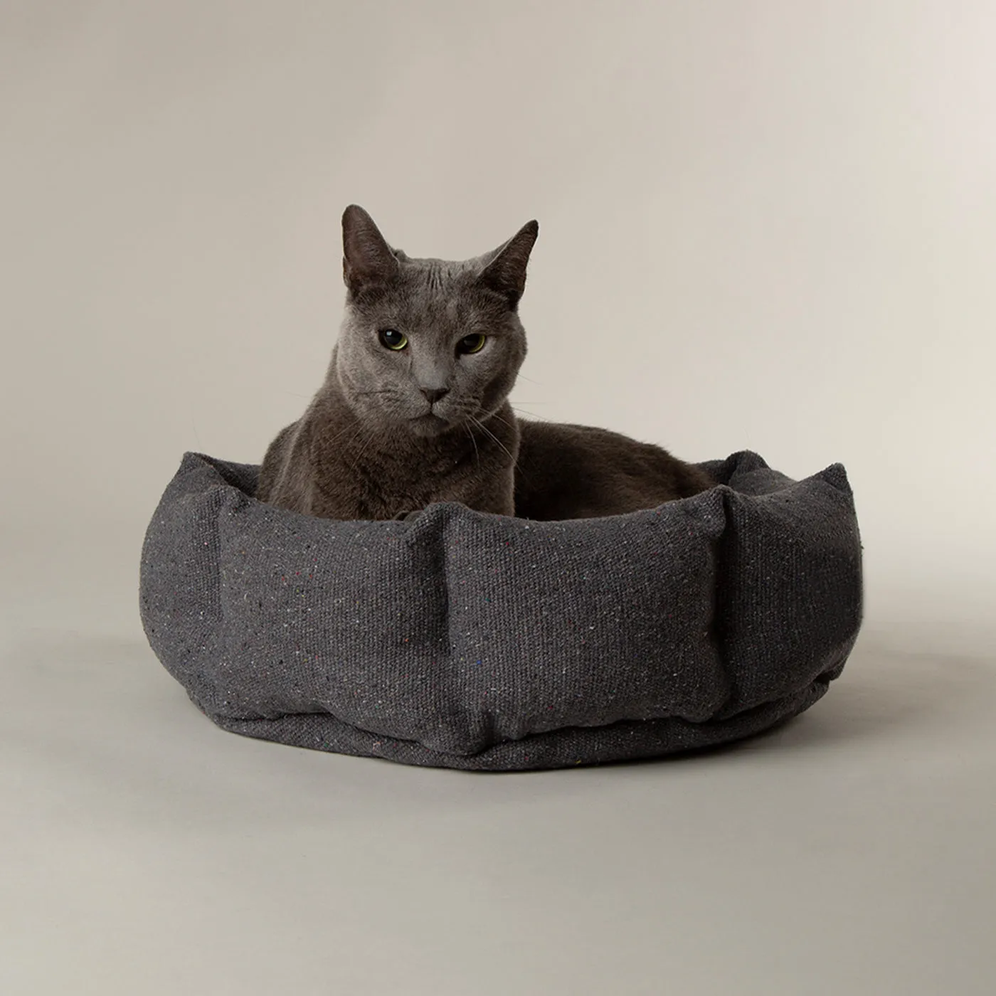 Scruffs 100% Recycled Charcoal Grey Eco Eden Cat Bed