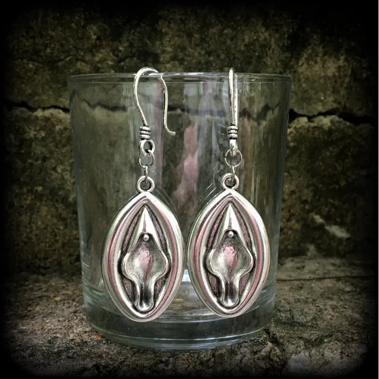 Vagina earrings-Pierced clitoris earrings