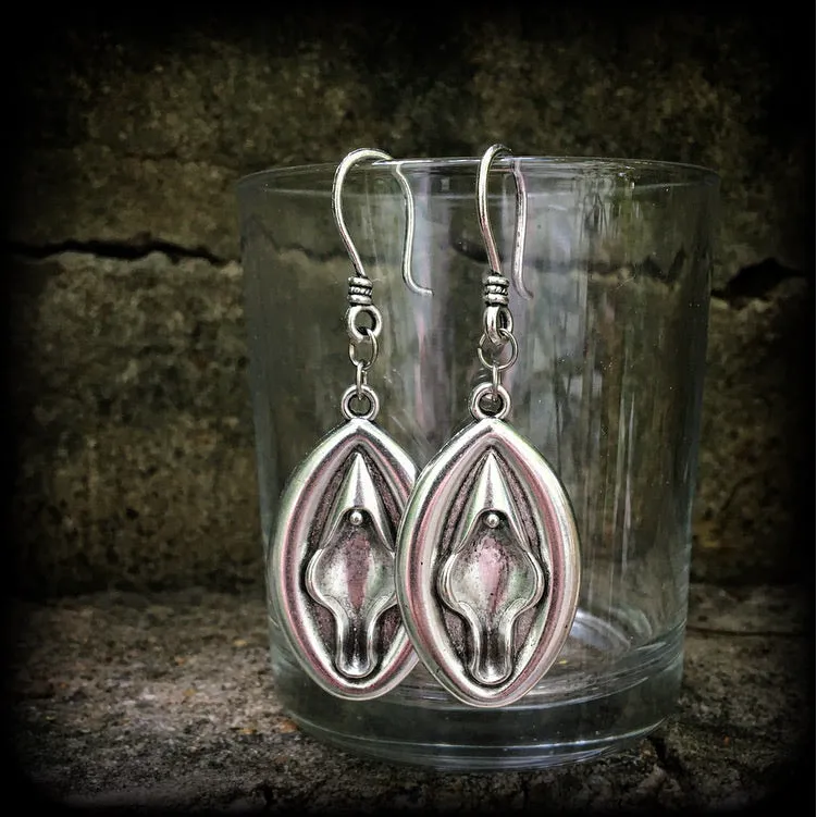 Vagina earrings-Pierced clitoris earrings